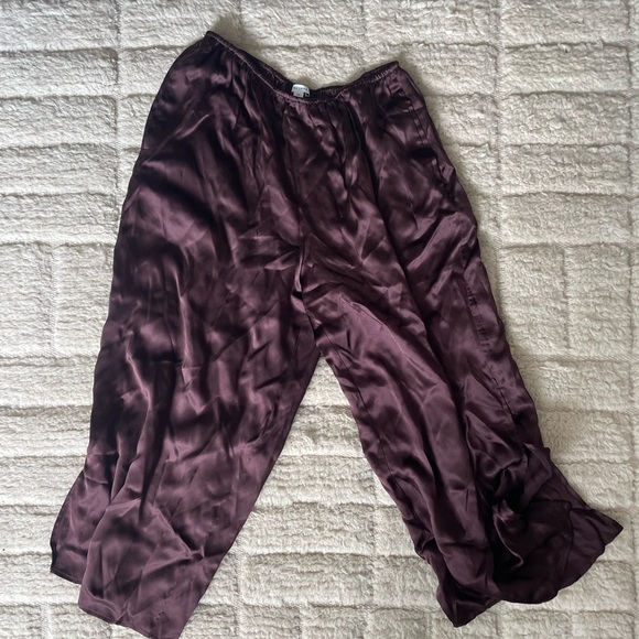 Cuyana Washable Charmeuse Wide Leg Crop Pants in Plum, Size L - Picture 7 of 7